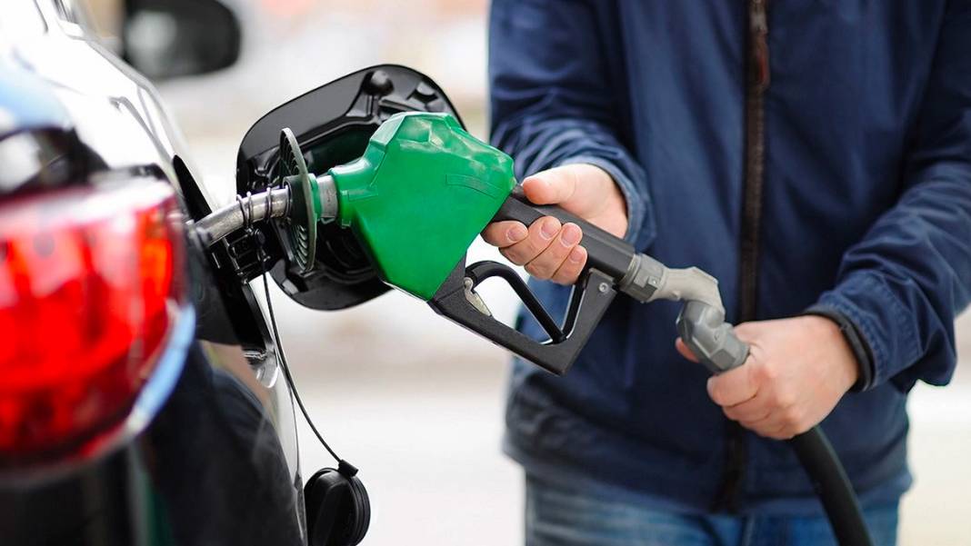 Akaryakıt fiyatlarında son durum! İşte güncel, benzin, motorin ve LPG fiyatları 4